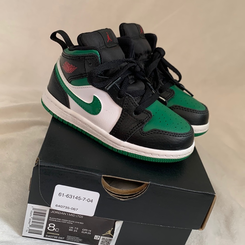 Jordan 1 Mid